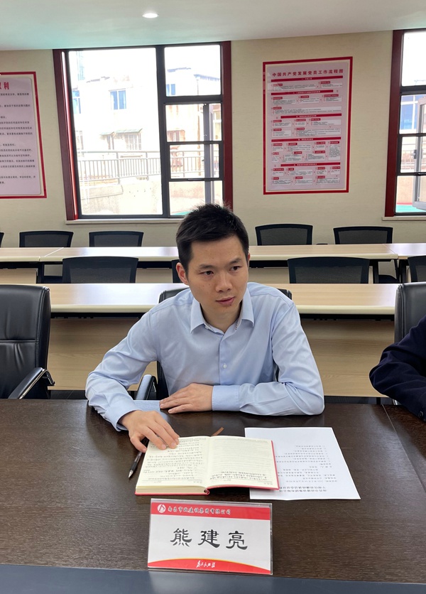 南昌市政建設(shè)集團(tuán)2021年新任用中層干部任前廉政談話(huà)6003.jpg