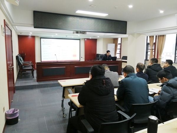 南昌市政建設(shè)集團(tuán)安監(jiān)部組織開展房建項目安全教育培訓(xùn)6002.jpg