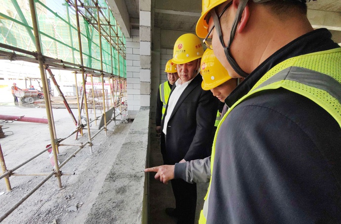 徐旭前往市政公用城三期項(xiàng)目、市政綠色建材科技產(chǎn)業(yè)園項(xiàng)目調(diào)研