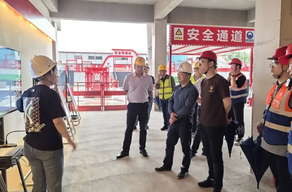 南昌市住建局曾偉到聯(lián)發(fā)九龍和悅、新建區(qū)人民醫(yī)院二部項目調(diào)研